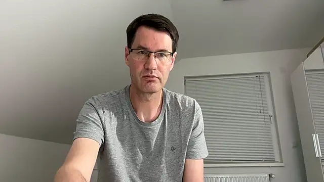 zxzx cam1 online show from 06/14/26, 09:28