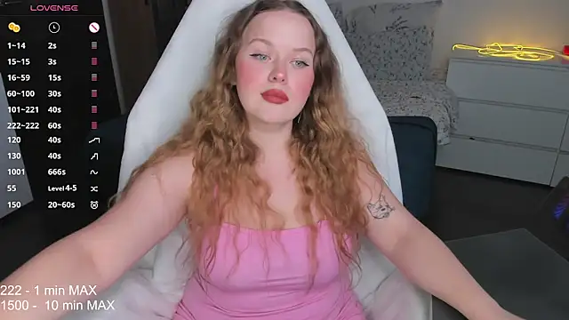 Snapshot of HANNA_MONTANAS chatting on 09/23/25, 01:36 HANNA MONTANAS online show from 09/23/25, 01:36