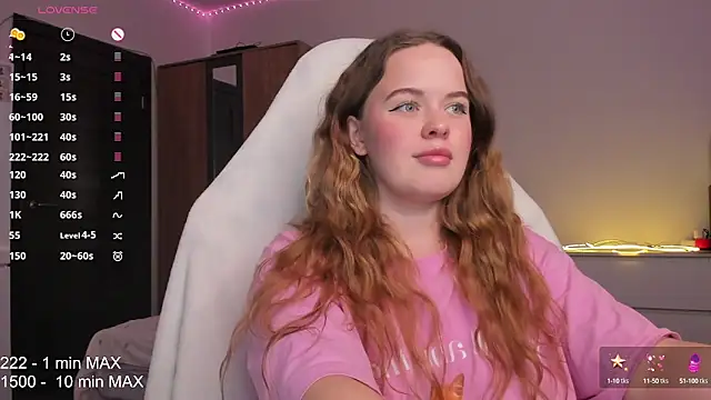 Snapshot of HANNA_MONTANAS chatting on 10/13/25, 07:36 HANNA MONTANAS online show from 10/13/25, 07:36