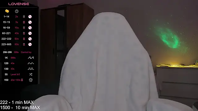 Snapshot of HANNA_MONTANAS chatting on 11/24/25, 05:12 HANNA MONTANAS online show from 11/24/25, 05:12