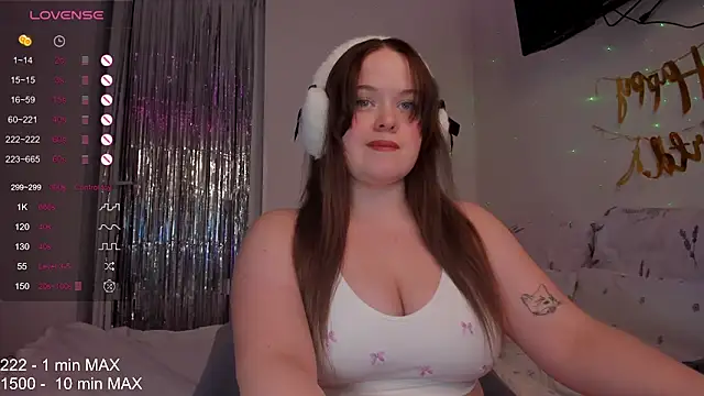 Snapshot of HANNA_MONTANAS chatting on 12/03/25, 05:55 HANNA MONTANAS online show from 12/03/25, 05:55