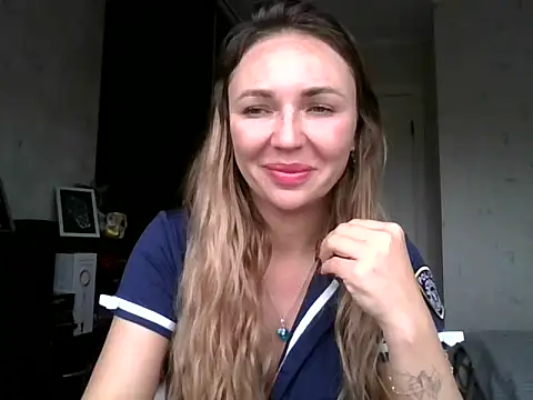 Snapshot of AngelinaLove28 chatting on 10/18/25, 07:31 AngelinaLove28 online show from 10/18/25, 07:31