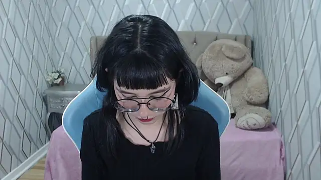 charlottemoonxz online show from 12/01/24, 07:47