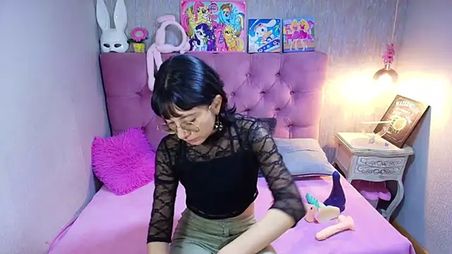 charlottemoonxz online show from 02/19/26, 07:43