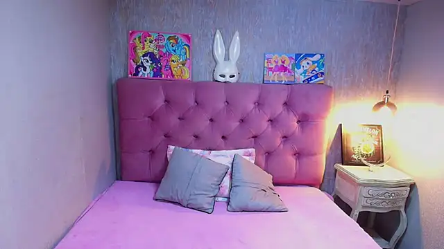 charlottemoonxz online show from 07/12/26, 05:48