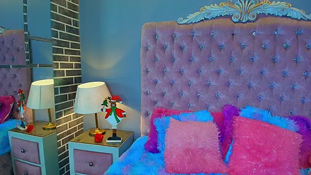 AdelaineBest online show from 12/17/25, 05:35