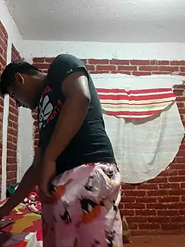 Snapshot of Cris_ale1218 chatting on 11/07/25, 05:07 Cris ale1218 online show from 11/07/25, 05:07