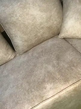 Snapshot of GoddessVee chatting on 12/04/24, 02:42 GoddessVee online show from 12/04/24, 02:42