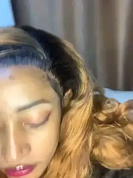 Snapshot of GoddessVee chatting on 12/29/24, 08:26 GoddessVee online show from 12/29/24, 08:26