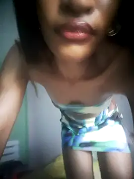 Snapshot of GoddessVee chatting on 12/17/25, 02:56 GoddessVee online show from 12/17/25, 02:56