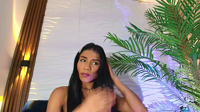 Snapshot of kimberly_Gonzalez1 chatting on 11/13/25, 07:13 kimberly Gonzalez1 online show from 11/13/25, 07:13