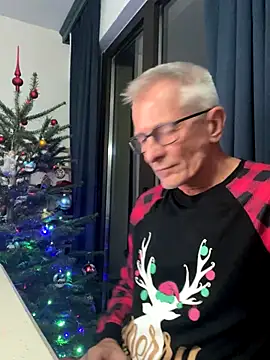 Snapshot of Alexwawapl chatting on 12/18/25, 07:42 Alexwawapl online show from 12/18/25, 07:42
