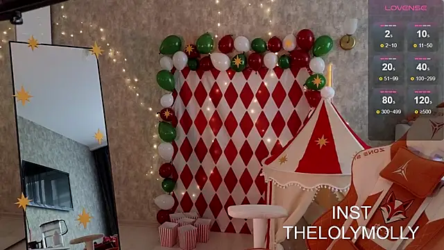 LolyMolli online show from 10/29/25, 11:01