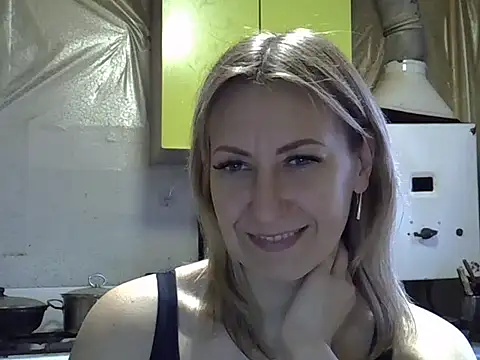 Snapshot of AshleyXHoney chatting on 12/02/25, 07:14 AshleyXHoney online show from 12/02/25, 07:14