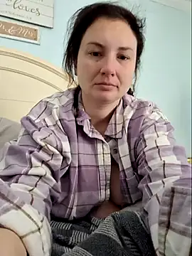 Snapshot of MilfyMrsRobinson chatting on 01/24/25, 03:02 MilfyMrsRobinson online show from 01/24/25, 03:02