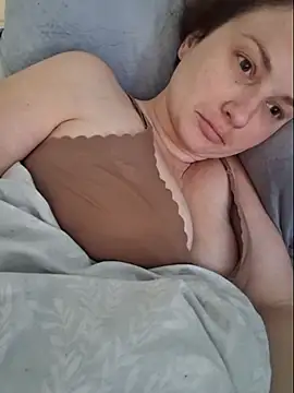 Snapshot of MilfyMrsRobinson chatting on 03/06/25, 03:13 MilfyMrsRobinson online show from 03/06/25, 03:13
