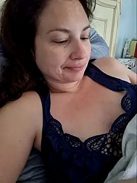 Snapshot of MilfyMrsRobinson chatting on 03/11/25, 01:01 MilfyMrsRobinson online show from 03/11/25, 01:01