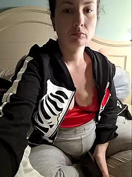 Snapshot of MilfyMrsRobinson chatting on 03/12/25, 11:09 MilfyMrsRobinson online show from 03/12/25, 11:09