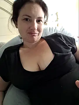 Snapshot of MilfyMrsRobinson chatting on 03/13/25, 11:49 MilfyMrsRobinson online show from 03/13/25, 11:49
