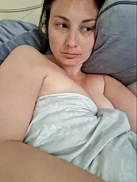 Snapshot of MilfyMrsRobinson chatting on 03/14/25, 02:30 MilfyMrsRobinson online show from 03/14/25, 02:30