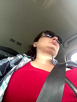 Snapshot of MilfyMrsRobinson chatting on 10/27/25, 04:55 MilfyMrsRobinson online show from 10/27/25, 04:55