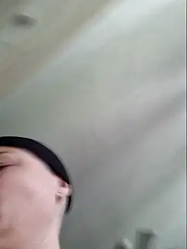 MilfyMrsRobinson online show from 05/12/26, 01:19