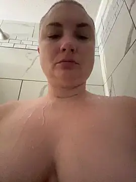 MilfyMrsRobinson online show from 05/24/26, 01:27