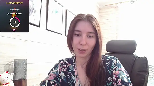 Snapshot of Wowpornoo chatting on 09/27/25, 09:58 Wowpornoo online show from 09/27/25, 09:58