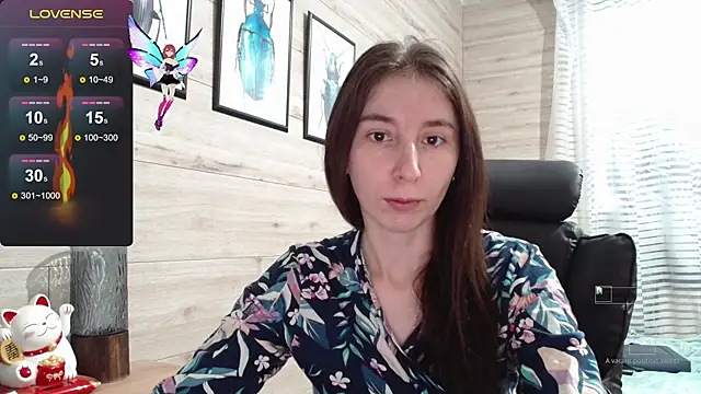 Snapshot of Wowpornoo chatting on 10/03/25, 08:44 Wowpornoo online show from 10/03/25, 08:44