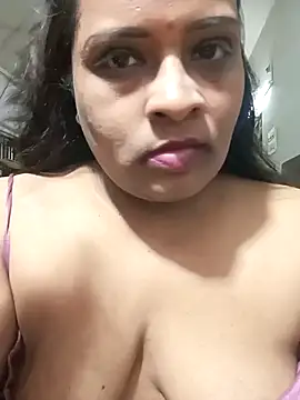 Snapshot of Love_Jenny chatting on 02/08/25, 07:48 Love Jenny online show from 02/08/25, 07:48