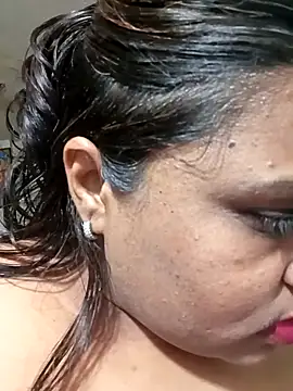 Snapshot of Love_Jenny chatting on 02/21/25, 07:56 Love Jenny online show from 02/21/25, 07:56