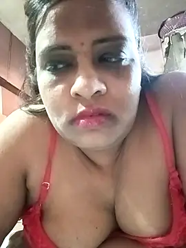 Snapshot of Love_Jenny chatting on 03/04/25, 10:46 Love Jenny online show from 03/04/25, 10:46