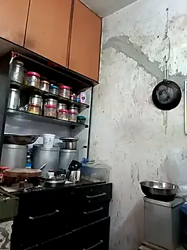 Love Jenny online show from 11/18/25, 05:34