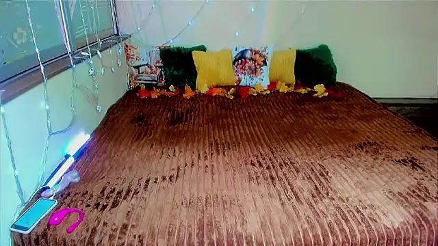 LizaSenri online show from 09/18/25, 08:16