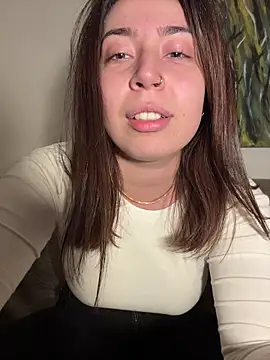 Snapshot of KimArts chatting on 12/04/25, 07:22 KimArts online show from 12/04/25, 07:22