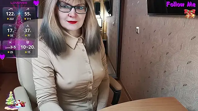 Snapshot of MyLadySkyLuck chatting on 02/04/25, 03:00 MyLadySkyLuck online show from 02/04/25, 03:00