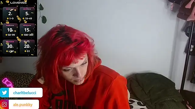 charlotbelucci  online show from 05/07/26, 09:14