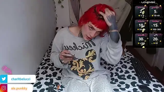 charlotbelucci  online show from 05/17/26, 01:18