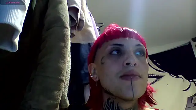 charlotbelucci  online show from 07/19/26, 11:41