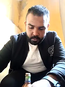 Snapshot of ListedLoin chatting on 01/03/25, 11:46 ListedLoin online show from 01/03/25, 11:46