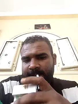 Snapshot of ListedLoin chatting on 10/19/25, 07:20 ListedLoin online show from 10/19/25, 07:20