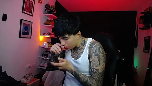 Snapshot of jung_dragon chatting on 10/05/25, 05:17 jung dragon online show from 10/05/25, 05:17