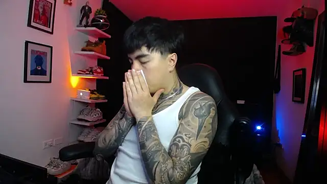 Snapshot of jung_dragon chatting on 10/15/25, 04:56 jung dragon online show from 10/15/25, 04:56