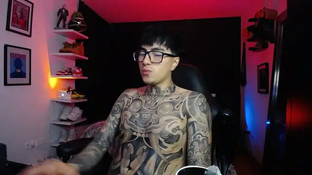 Snapshot of jung_dragon chatting on 10/26/25, 04:18 jung dragon online show from 10/26/25, 04:18