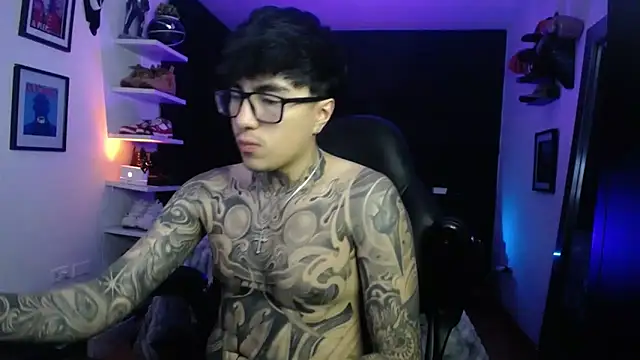 Snapshot of jung_dragon chatting on 11/15/25, 04:32 jung dragon online show from 11/15/25, 04:32