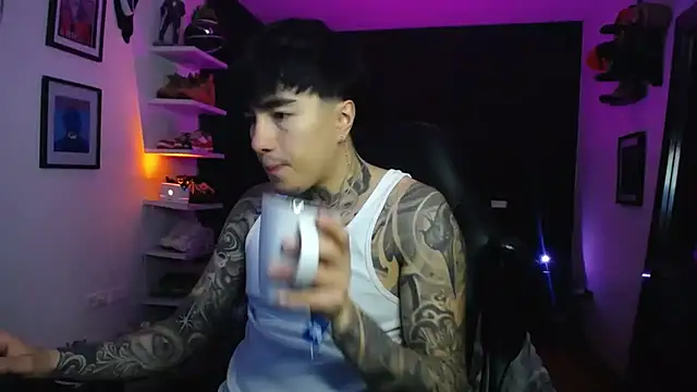 Snapshot of jung_dragon chatting on 11/21/25, 03:16 jung dragon online show from 11/21/25, 03:16