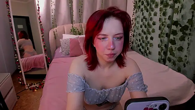 Love is Lola online show from 12/15/25, 12:15