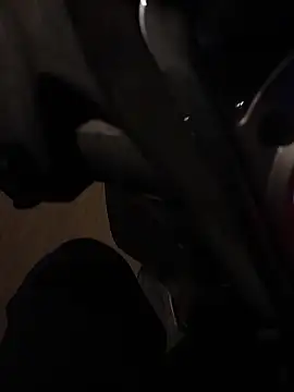 Snapshot of poldooooo chatting on 11/18/25, 02:50 poldooooo online show from 11/18/25, 02:50