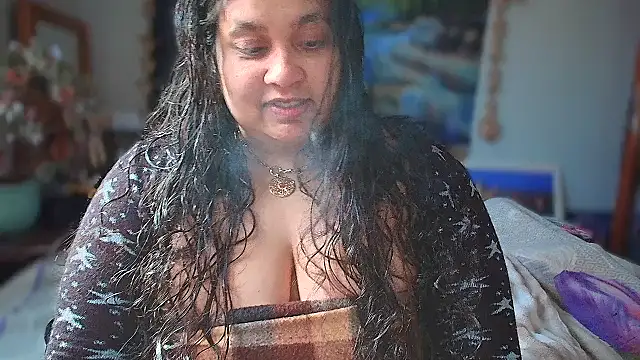 MelanieFawker online show from 02/05/25, 05:42