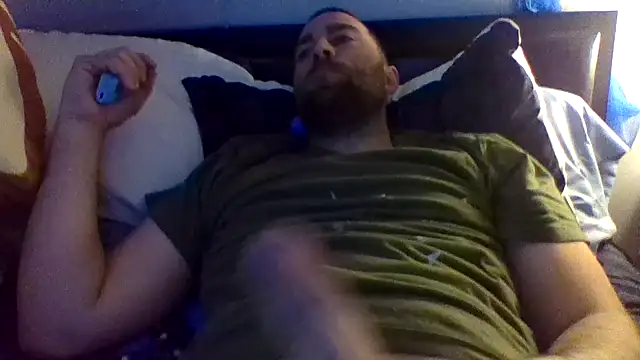 jwiththethickone413 online show from 03/18/25, 04:37